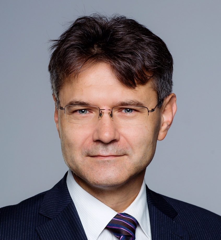 Dr Dariusz Łazar